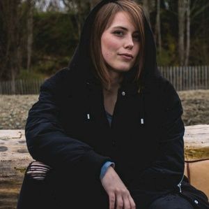 Meet your Posher, Desiree